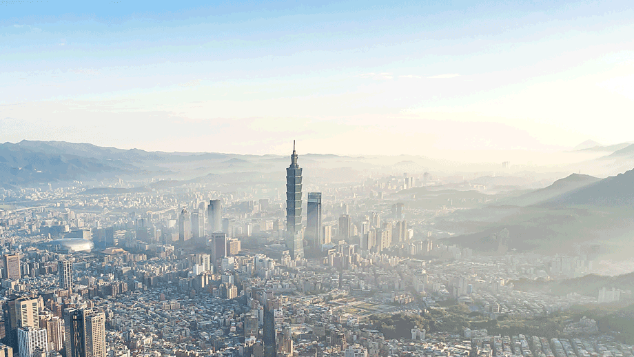 台灣景氣亮綠燈，台股持續向前行！